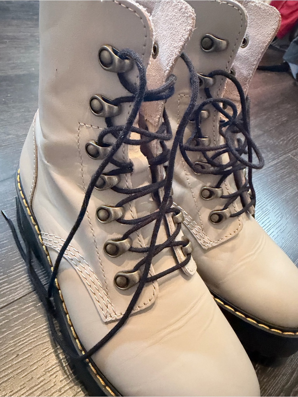 Dr. Martens LEONA WOMEN'S 6 Sendel Leather Platform Boots - Picture 8 of 9